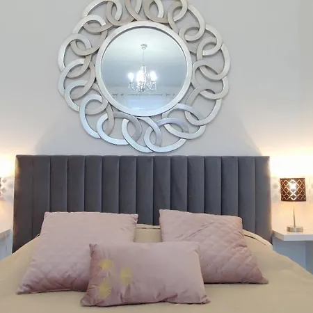 Apartamento Donat & *